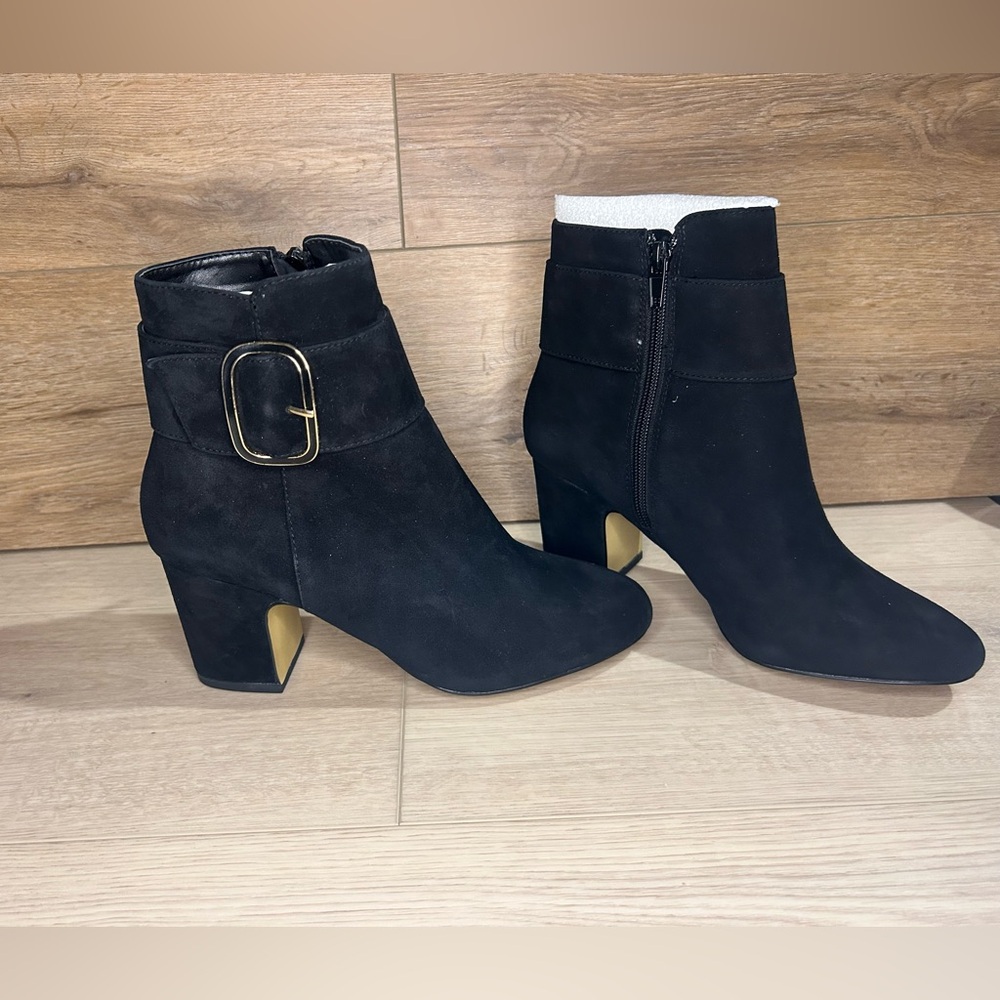 Bella Vita Klaire Ankle Bootie Boot in Black Suede - Picture 2 of 7